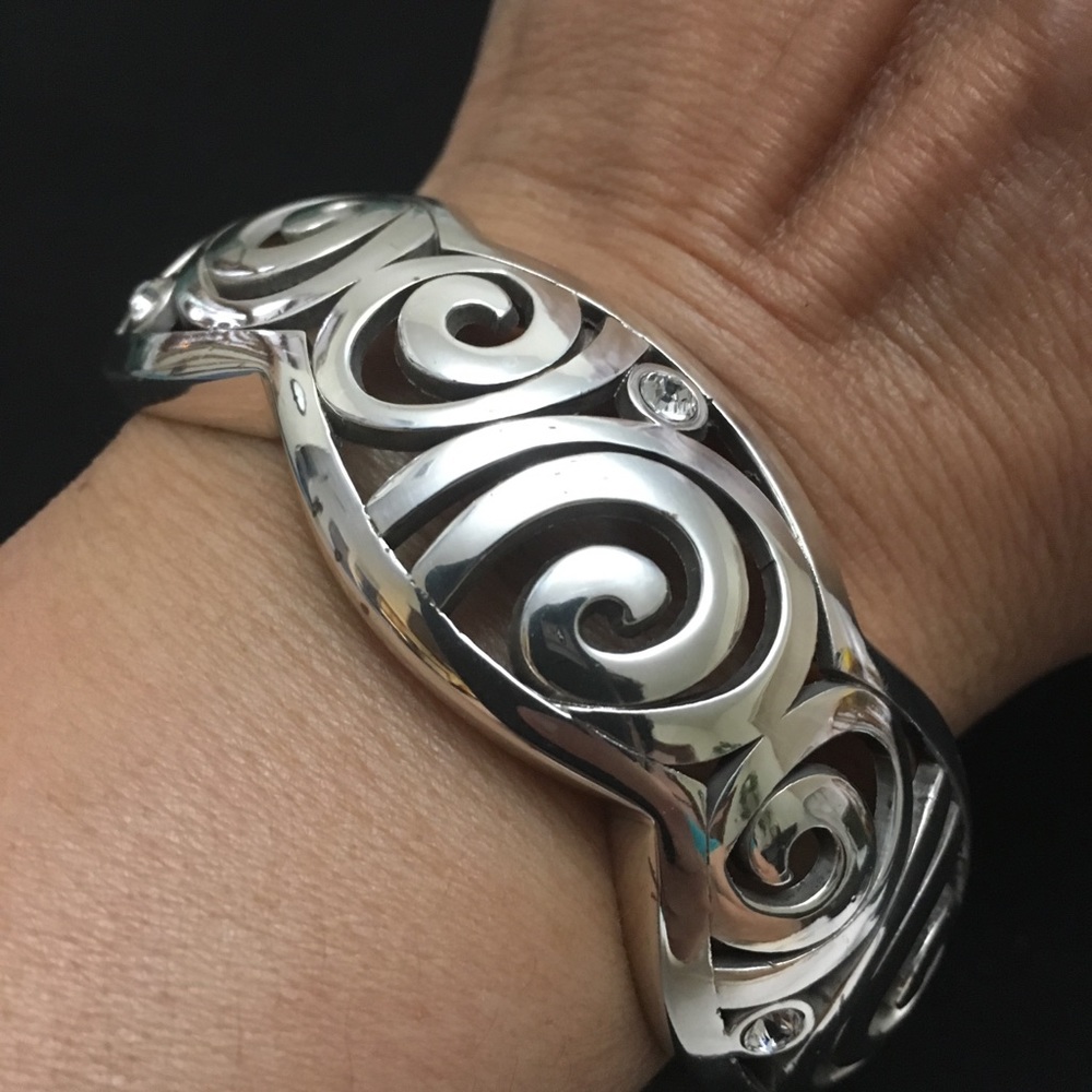 Brighton Swirl w/Rhinestone Bangle Bracelet